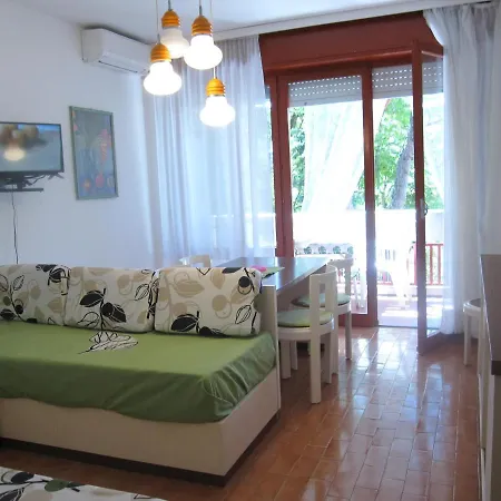 Pineta Marina Apartman *