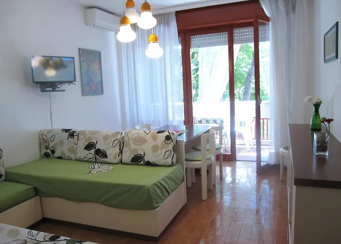 Pineta Marina Apartamento *